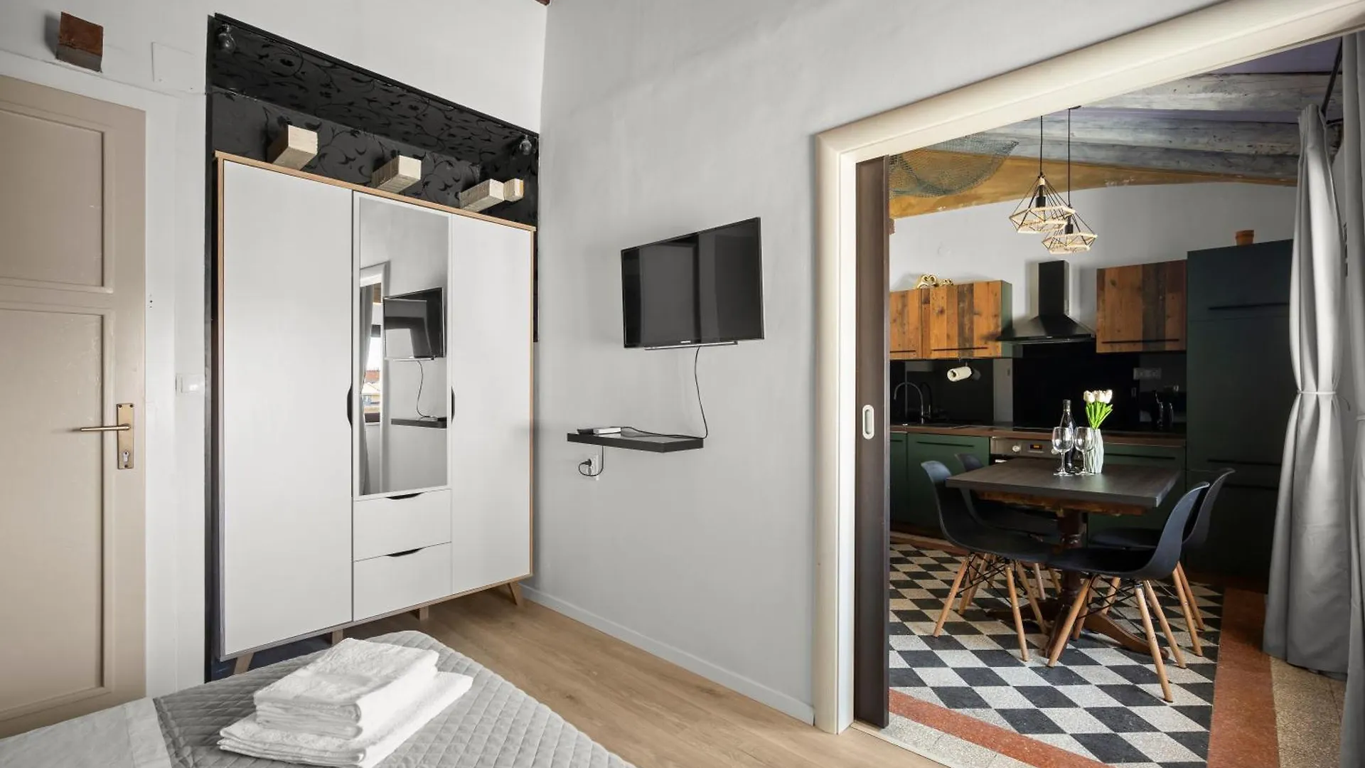 Splitski Dir Apartment Split